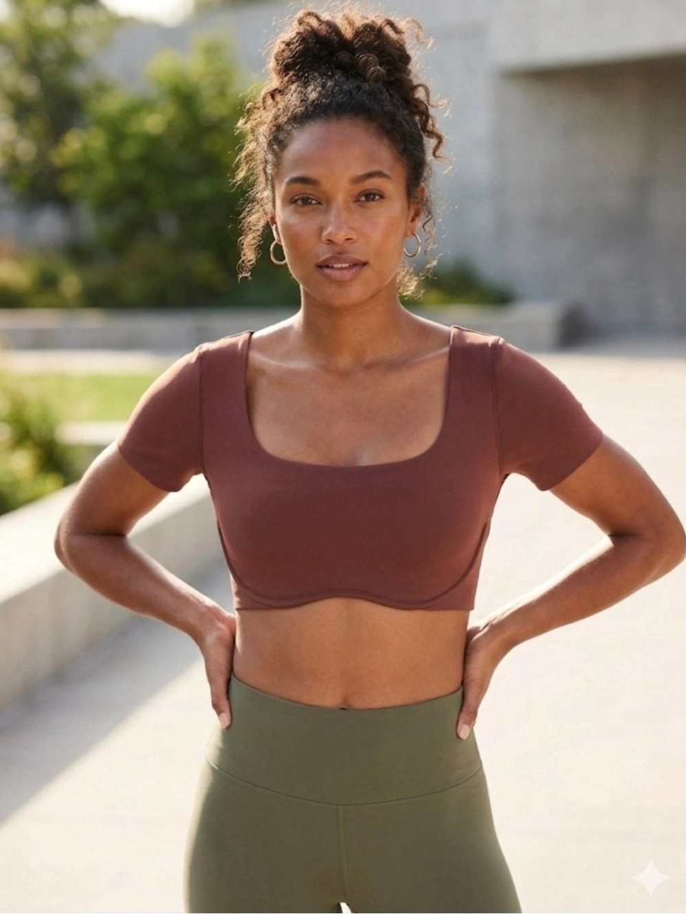 Athleta BodyMove Square Neck Crop Tee Built-In Bra Burgundy NWOT Size M